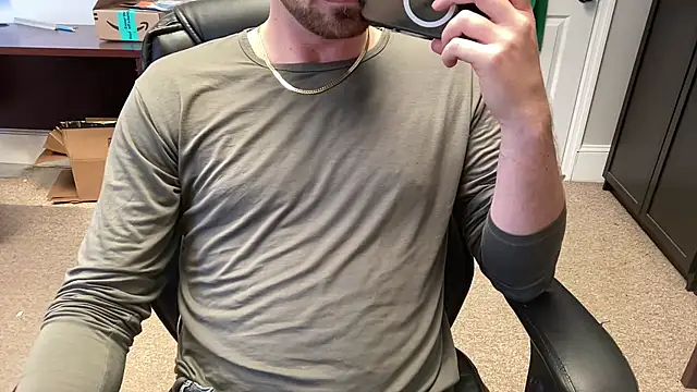 Snapshot of swagger1793 chatting on March 21, 2025, 5:12 pm swagger1793 online show from March 21, 2025, 5:12 pm