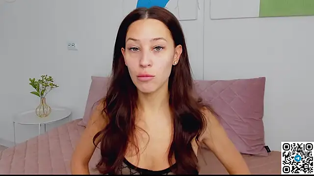 SelenaRousey online show from March 28, 2026, 9:21 am