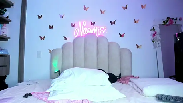 Snapshot of NaomiAsha chatting on October 27, 2025, 11:38 pm NaomiAsha online show from October 27, 2025, 11:38 pm