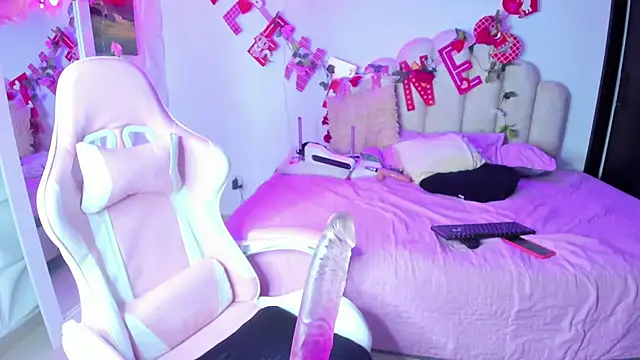 NaomiAsha online show from February 22, 2025, 1:55 am