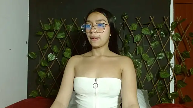 Stefanygp online show from December 2, 2024, 5:54 am