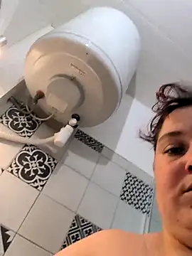 Snapshot of LadyRochester chatting on October 26, 2025, 2:17 pm LadyRochester online show from October 26, 2025, 2:17 pm