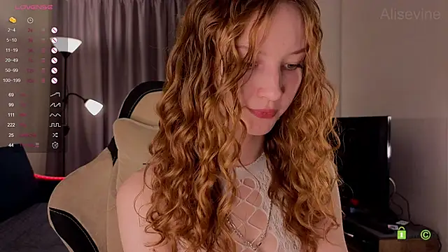 AliseVine online show from September 20, 2025, 6:35 pm