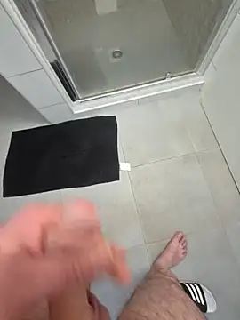 kisbiro77777 online show from April 15, 2026, 5:50 pm