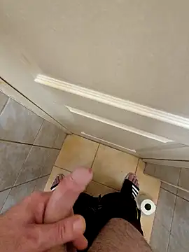 kisbiro77777 online show from October 24, 2025, 7:02 pm