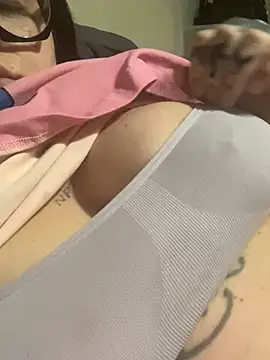 SharonSharpblade online show from January 16, 2025, 4:39 pm