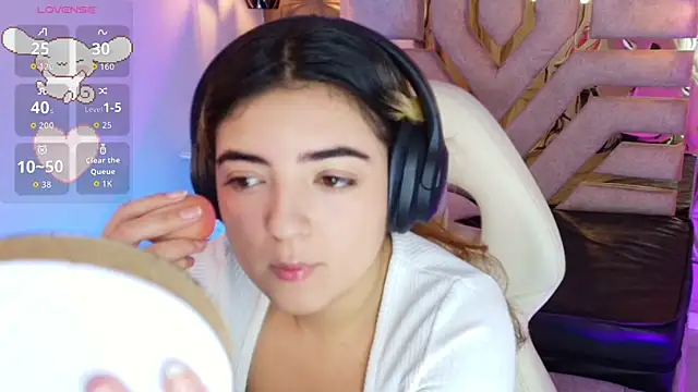 Snapshot of meraki_fraise chatting on October 10, 2025, 7:58 pm meraki fraise online show from October 10, 2025, 7:58 pm