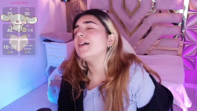 Snapshot of meraki_fraise chatting on October 17, 2025, 8:10 pm meraki fraise online show from October 17, 2025, 8:10 pm