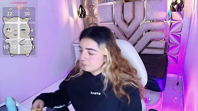 Snapshot of meraki_fraise chatting on September 21, 2025, 8:58 pm meraki fraise online show from September 21, 2025, 8:58 pm