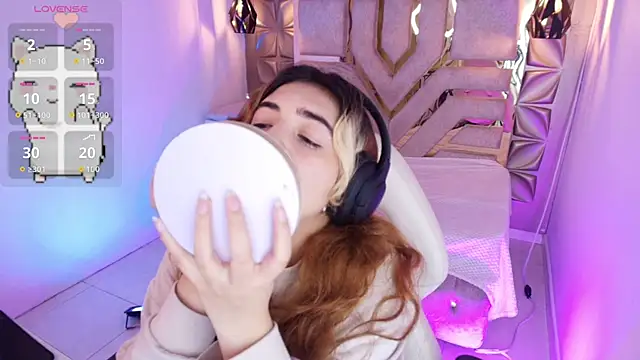 Snapshot of meraki_fraise chatting on September 19, 2025, 6:56 pm meraki fraise online show from September 19, 2025, 6:56 pm