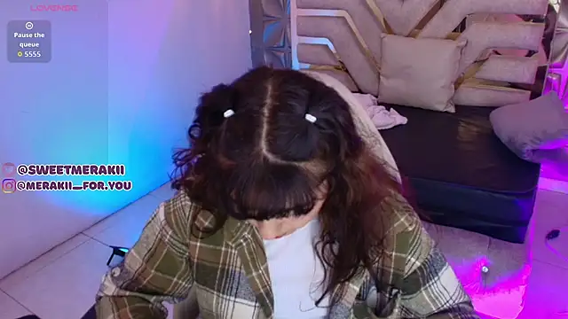 meraki fraise online show from February 8, 2026, 3:21 pm