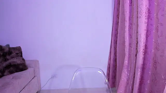 Snapshot of annika_taylor chatting on October 9, 2025, 12:22 am annika taylor online show from October 9, 2025, 12:22 am