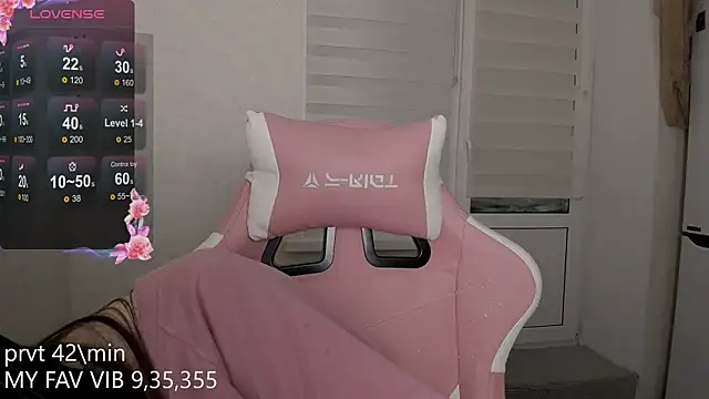 Snapshot of shy_melony chatting on November 17, 2025, 3:38 pm shy melony online show from November 17, 2025, 3:38 pm