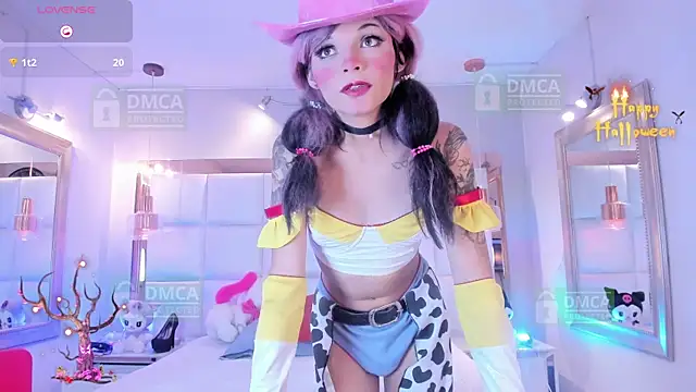 Snapshot of Palmer-Foster chatting on October 18, 2025, 10:56 pm Palmer-Foster online show from October 18, 2025, 10:56 pm