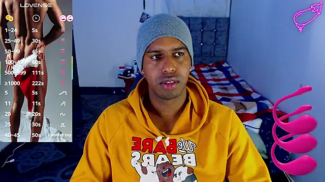 mrjhon26 online show from November 7, 2025, 12:59 am