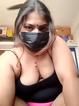 Hotmilfxox online show from January 4, 2025, 7:34 am