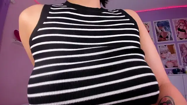 Snapshot of JessyTaylorr chatting on February 25, 2025, 11:37 pm JessyTaylorr online show from February 25, 2025, 11:37 pm