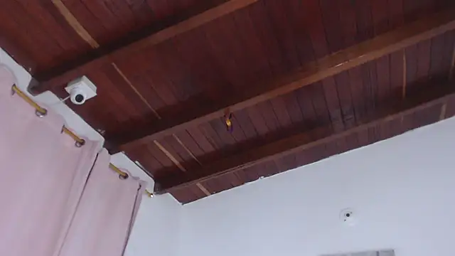 Snapshot of Amara_Red chatting on October 23, 2025, 11:20 am Amara Red online show from October 23, 2025, 11:20 am