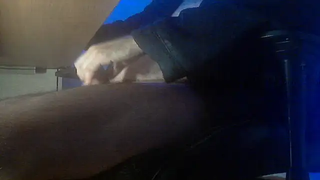 Snapshot of fanfancoquinFR chatting on November 15, 2025, 5:28 pm fanfancoquinFR online show from November 15, 2025, 5:28 pm