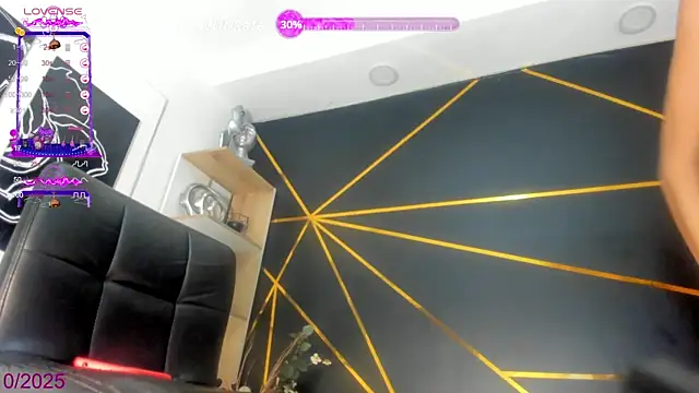 Snapshot of MystiqueTs chatting on October 9, 2025, 1:44 pm MystiqueTs online show from October 9, 2025, 1:44 pm