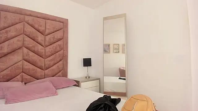 AnnyCherry  online show from March 19, 2026, 7:36 pm