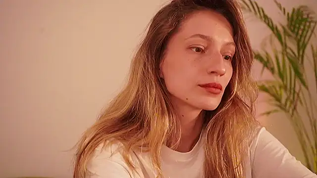 Snapshot of Stephany_talks chatting on September 24, 2025, 2:07 am Stephany talks online show from September 24, 2025, 2:07 am