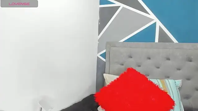 Snapshot of Ana_star_ chatting on February 15, 2026, 10:20 pm Ana star online show from February 15, 2026, 10:20 pm