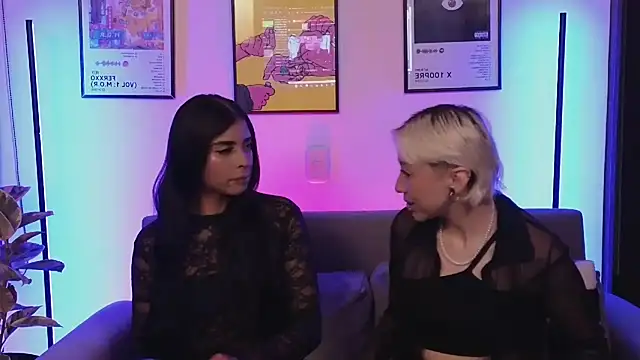 jane hart  online show from November 17, 2025, 1:31 am