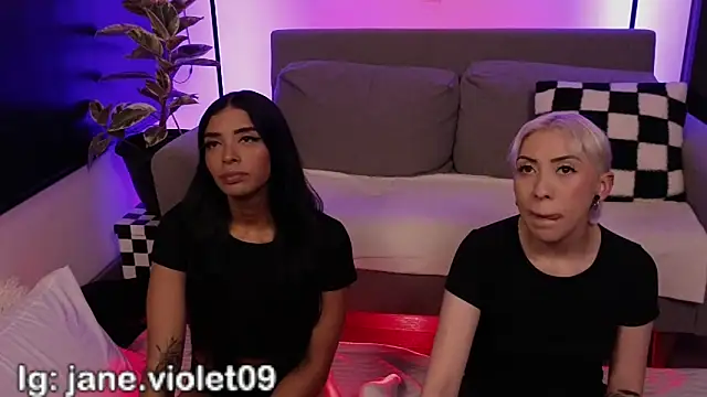 jane hart  online show from December 2, 2025, 12:11 am