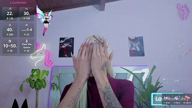 Snapshot of money_Ts_ chatting on October 21, 2025, 7:08 am money Ts online show from October 21, 2025, 7:08 am