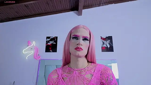 Snapshot of money_Ts_ chatting on September 24, 2025, 1:24 am money Ts online show from September 24, 2025, 1:24 am