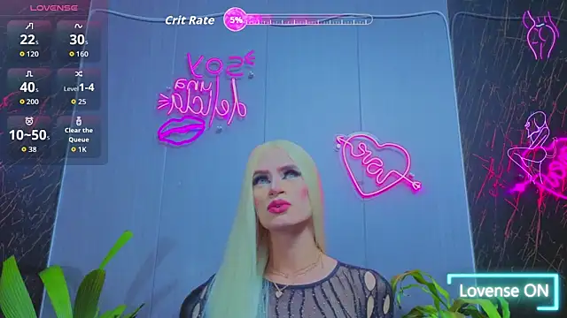 Snapshot of money_Ts_ chatting on October 15, 2025, 7:00 pm money Ts online show from October 15, 2025, 7:00 pm