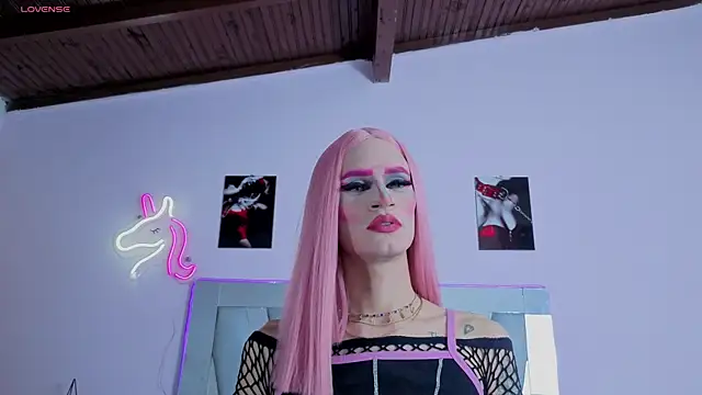 Snapshot of money_Ts_ chatting on September 25, 2025, 12:38 am money Ts online show from September 25, 2025, 12:38 am