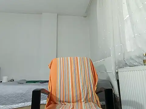 Snapshot of maskeli_s2ci_ chatting on February 22, 2025, 10:40 am maskeli s2ci online show from February 22, 2025, 10:40 am