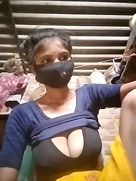 Ritu-0143 online show from April 18, 2026, 10:06 am