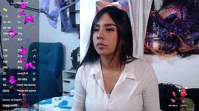 Snapshot of Shaarongp chatting on October 26, 2025, 4:13 am Shaarongp online show from October 26, 2025, 4:13 am