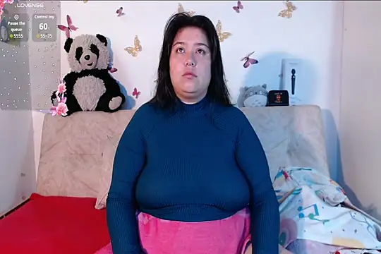 Snapshot of LennaTurnerr chatting on February 12, 2026, 2:28 pm LennaTurnerr online show from February 12, 2026, 2:28 pm