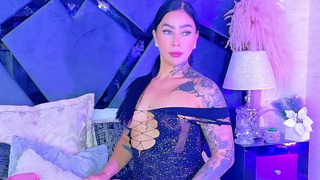 GiahDaniels online show from July 21, 2026, 9:38 pm