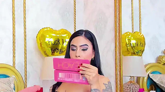 Snapshot of GiahDaniels chatting on March 6, 2025, 1:05 am GiahDaniels online show from March 6, 2025, 1:05 am