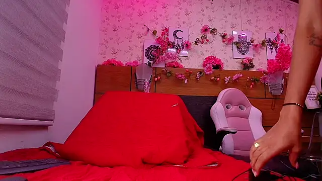 nata luna online show from September 13, 2025, 7:14 pm