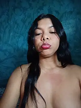 DIORA Latina online show from June 2, 2026, 3:28 am