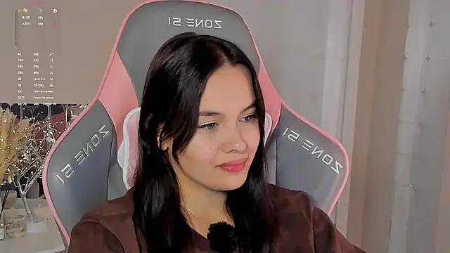 Snapshot of _Sweetie_ chatting on September 24, 2025, 2:12 pm Sweetie online show from September 24, 2025, 2:12 pm