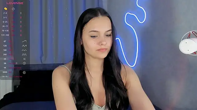  Sweetie  online show from February 5, 2025, 5:31 pm