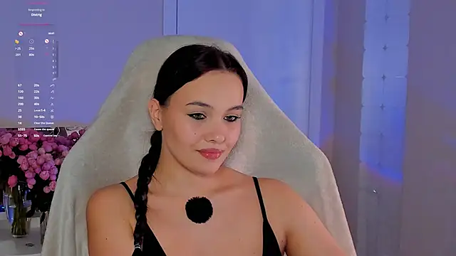 Snapshot of _Sweetie_ chatting on October 27, 2025, 11:55 am Sweetie online show from October 27, 2025, 11:55 am