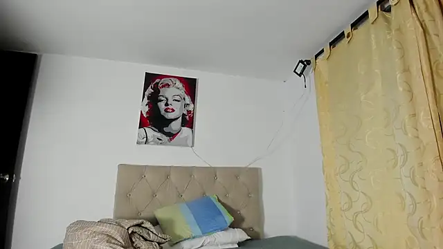 Snapshot of Vahiolet_smith chatting on October 4, 2025, 3:08 am Vahiolet smith online show from October 4, 2025, 3:08 am