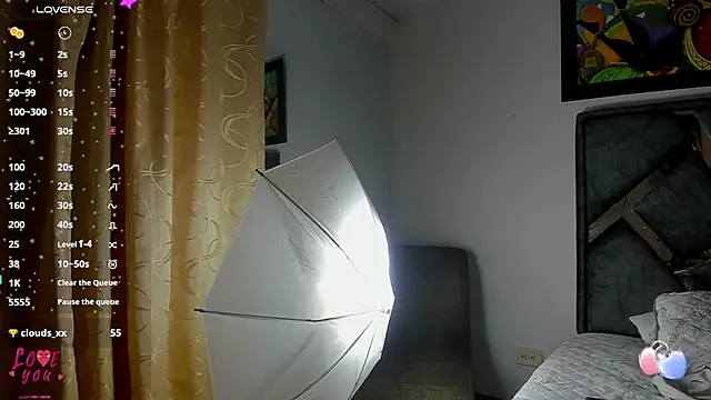 Snapshot of Vahiolet_smith chatting on October 26, 2025, 3:40 am Vahiolet smith online show from October 26, 2025, 3:40 am