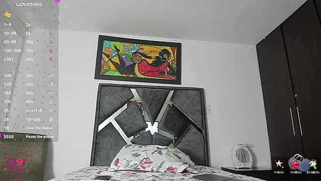 Snapshot of Vahiolet_smith chatting on October 11, 2025, 3:07 am Vahiolet smith online show from October 11, 2025, 3:07 am