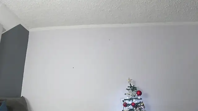 Miiaa wallace online show from December 23, 2024, 9:08 pm