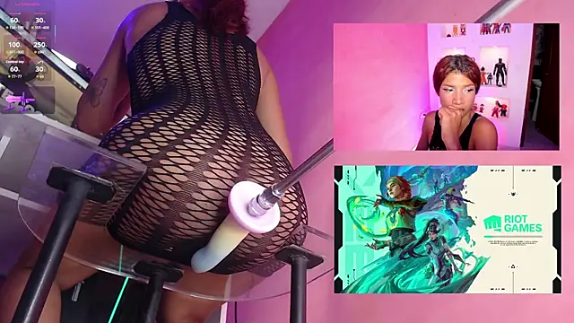 SofiRey  online show from May 26, 2026, 1:42 pm