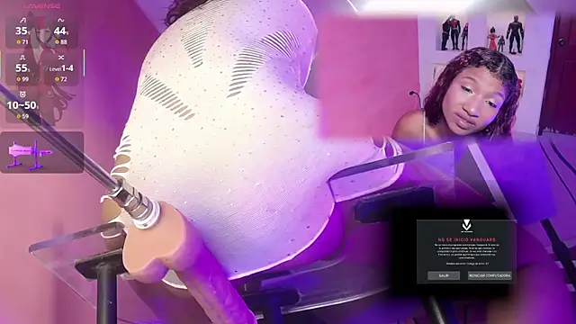 SofiRey  online show from June 6, 2026, 1:38 pm
